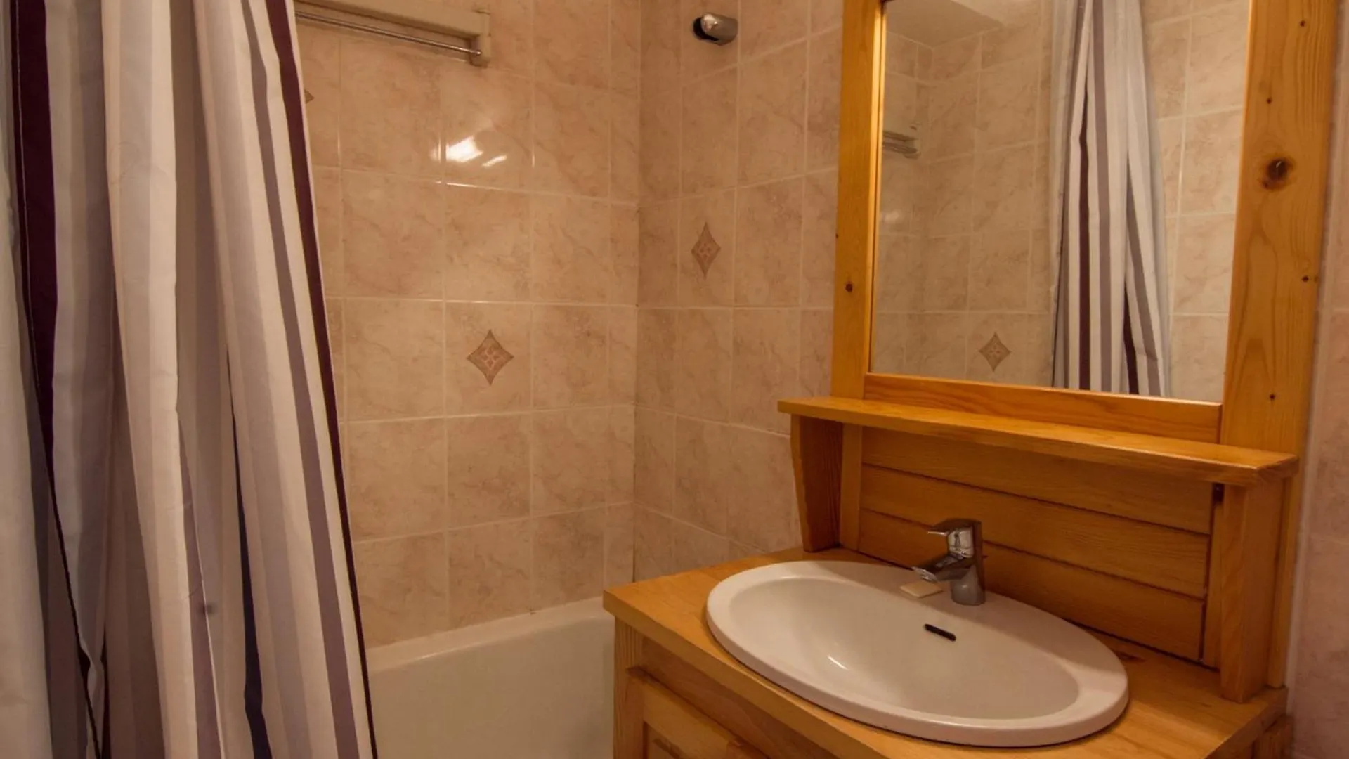 Confortable Studio A La Clusaz, 4 Pers, Wifi, Balcon Sud - Fr-1-818-101 Apartment