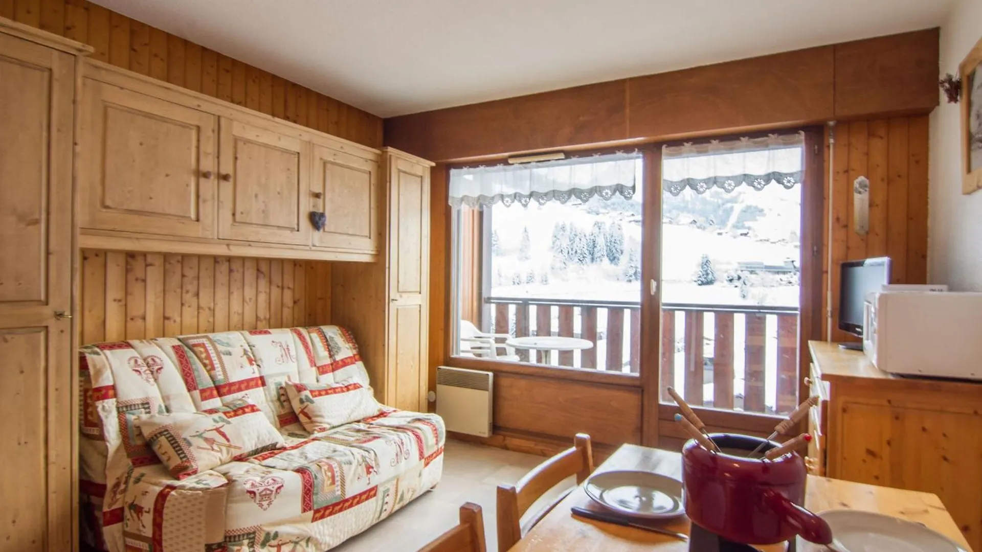 Confortable Studio A La Clusaz, 4 Pers, Wifi, Balcon Sud - Fr-1-818-101